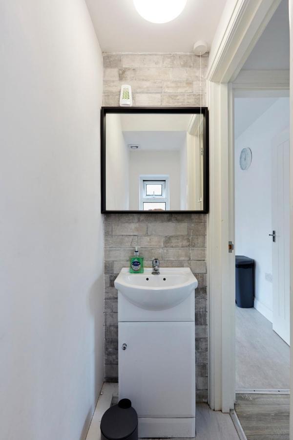 Spacious Home Close To City Centre Location Leeds  Exterior foto